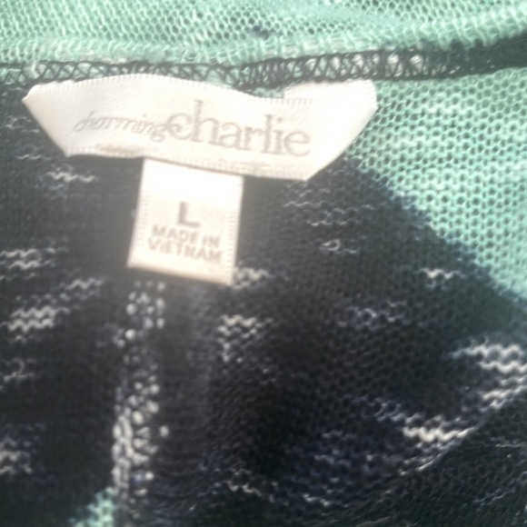 Cold Shoulder Striped Top L - Picture 6 of 6